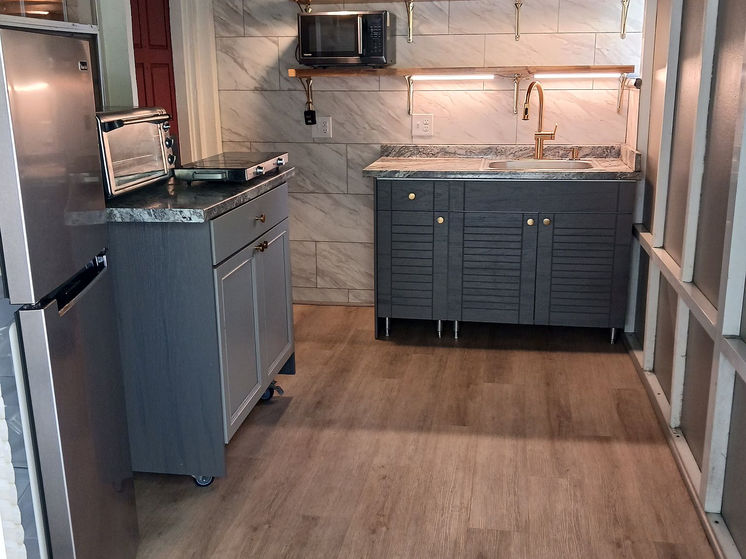 2713 Sidney Ave Floor 3 kitchen